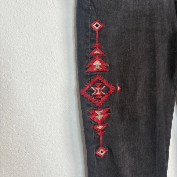 Lauren Ralph Lauren Black Label Southwestern Tribal Aztec Embroidered Jeans Sz 8 - Picture 3 of 9